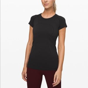 Lululemon swiftly tech short sleeve crew
